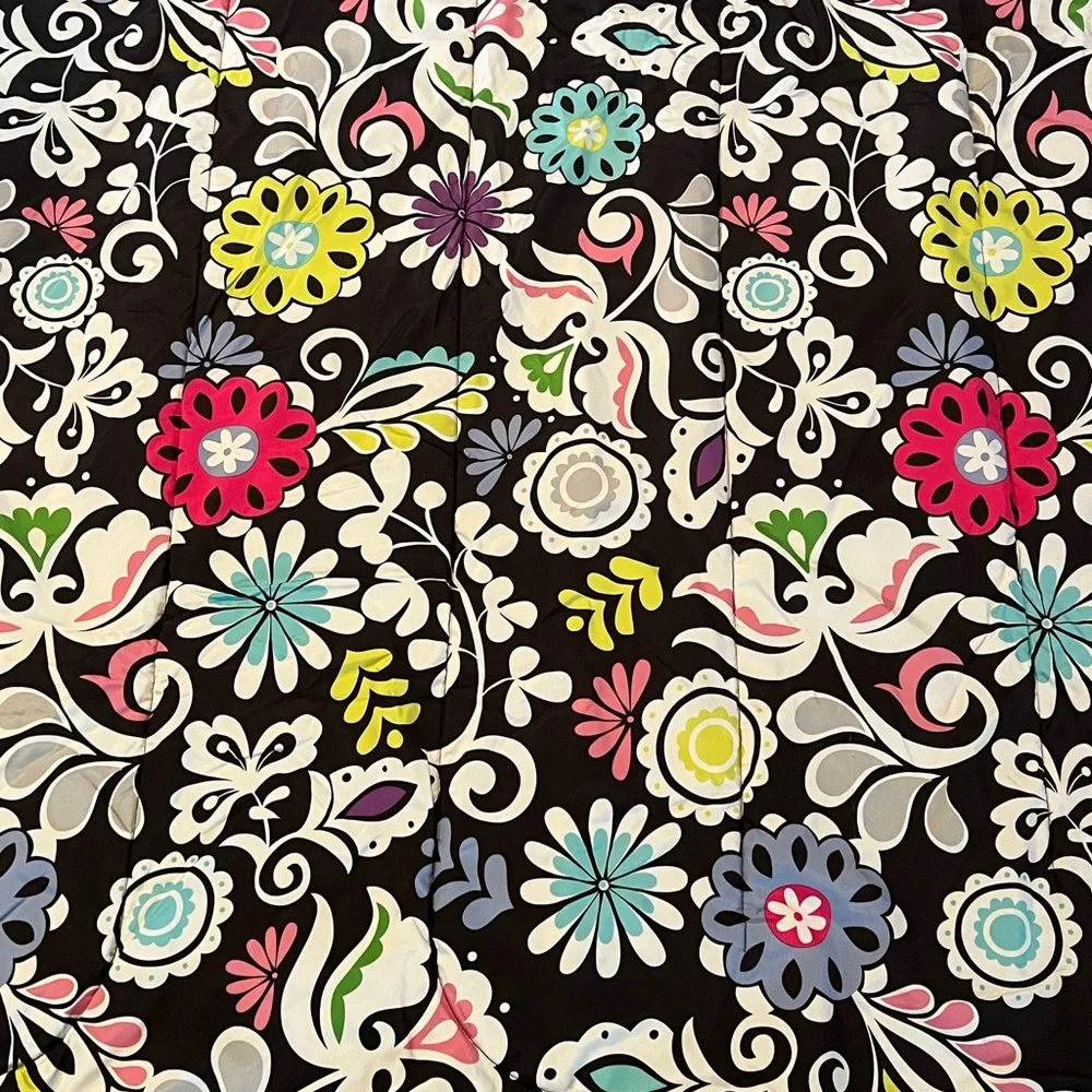 Vibrant Floral Comforter with Black Base
